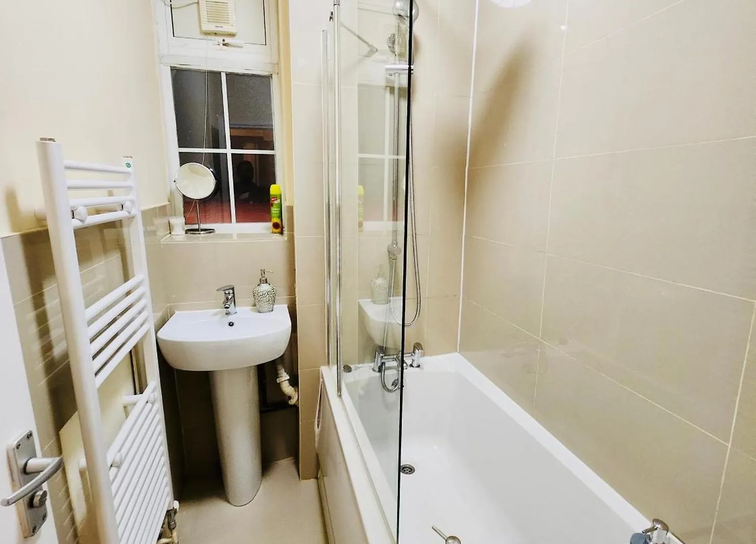 Millharbour Apartment London United Kingdom